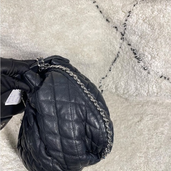 Chanel chain around bag calfskin - Picture 3 of 5